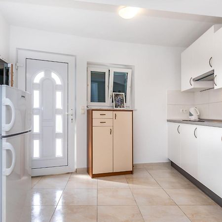 Apartments Oleander Kricin Baška Екстериор снимка