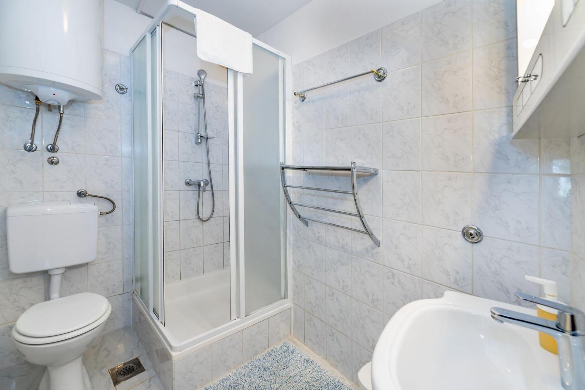 Apartments Oleander Kricin Baška Екстериор снимка
