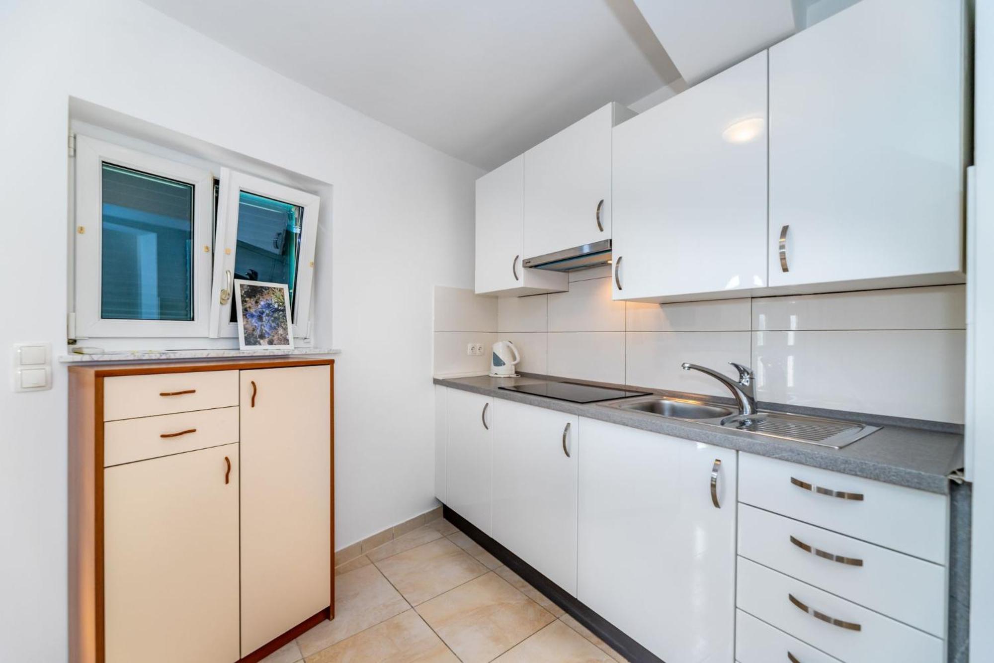Apartments Oleander Kricin Baška Екстериор снимка