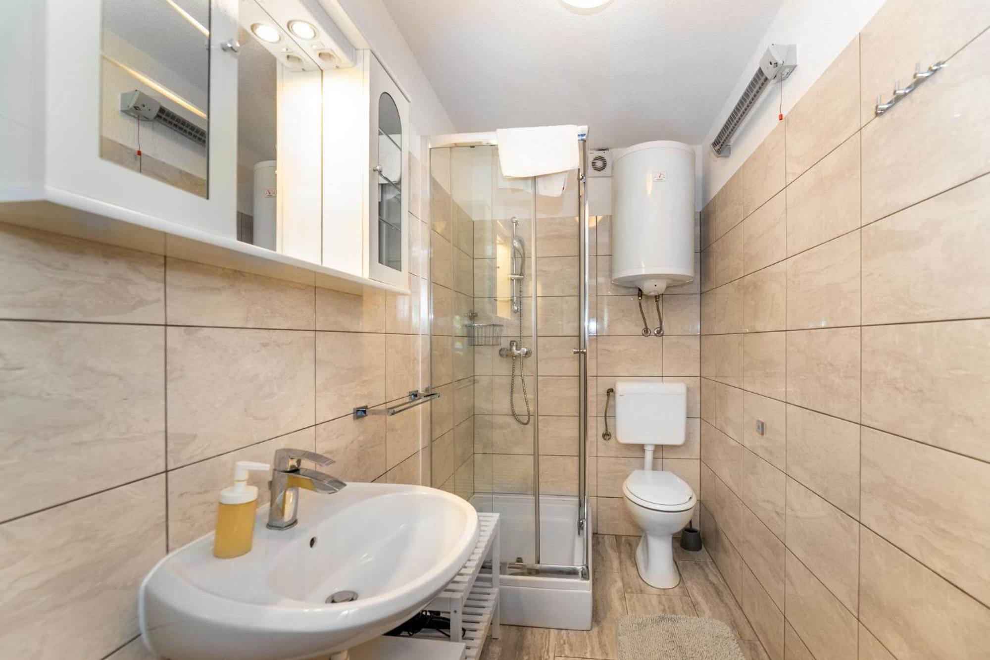 Apartments Oleander Kricin Baška Екстериор снимка
